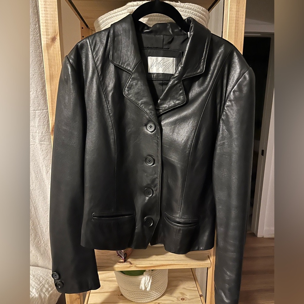 Lord & Taylor Vintage leather cropped jacket